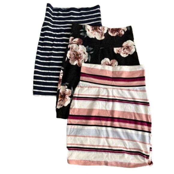 3 Skirts - Picture 1 of 6
